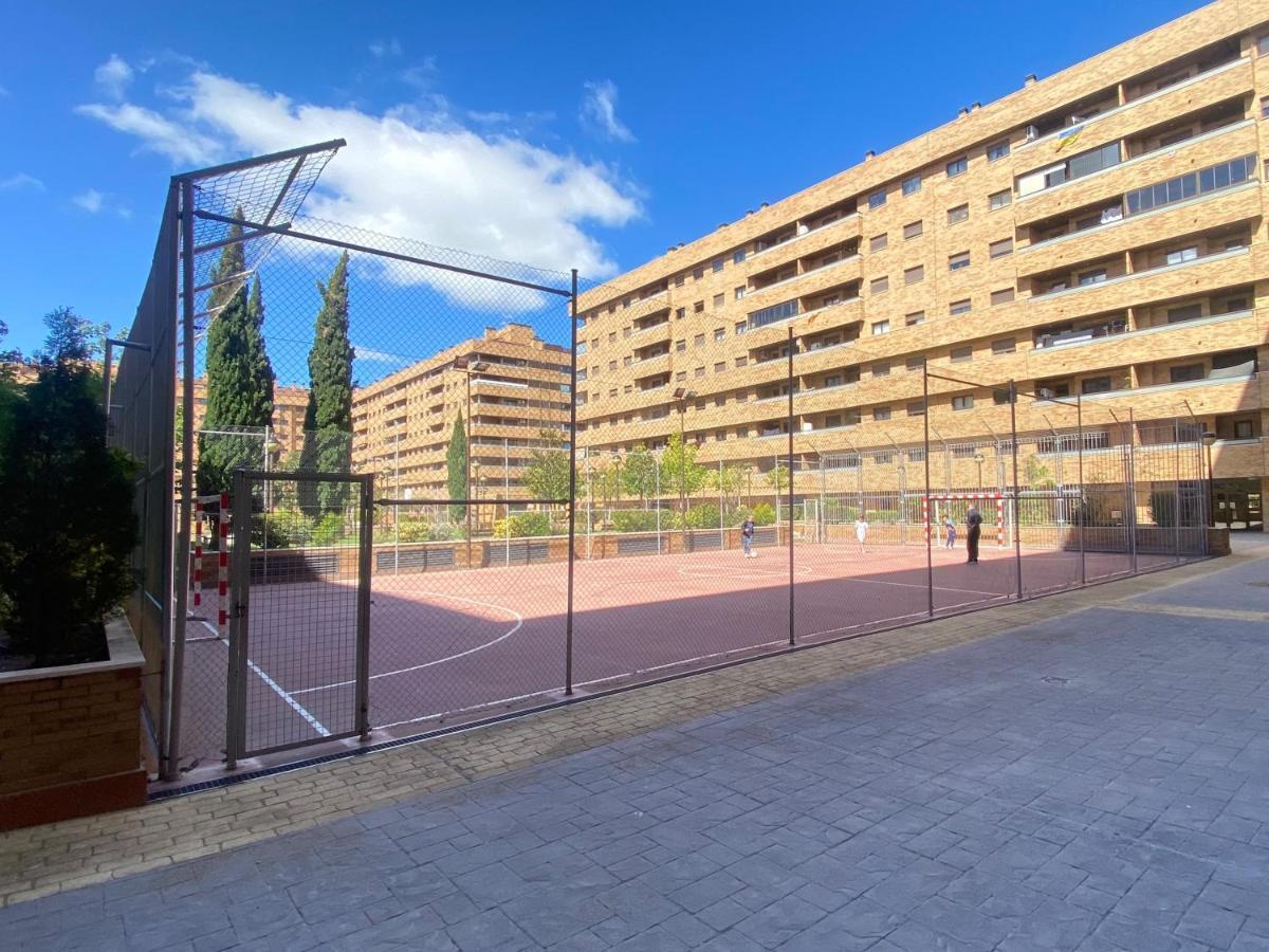 Apartamento Aires De Toledo-Parque Warner Y Madrid En Familia Exterior foto
