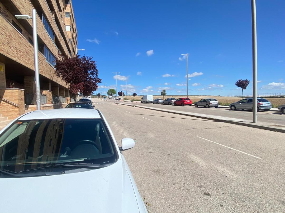 Apartamento Aires De Toledo-Parque Warner Y Madrid En Familia Exterior foto