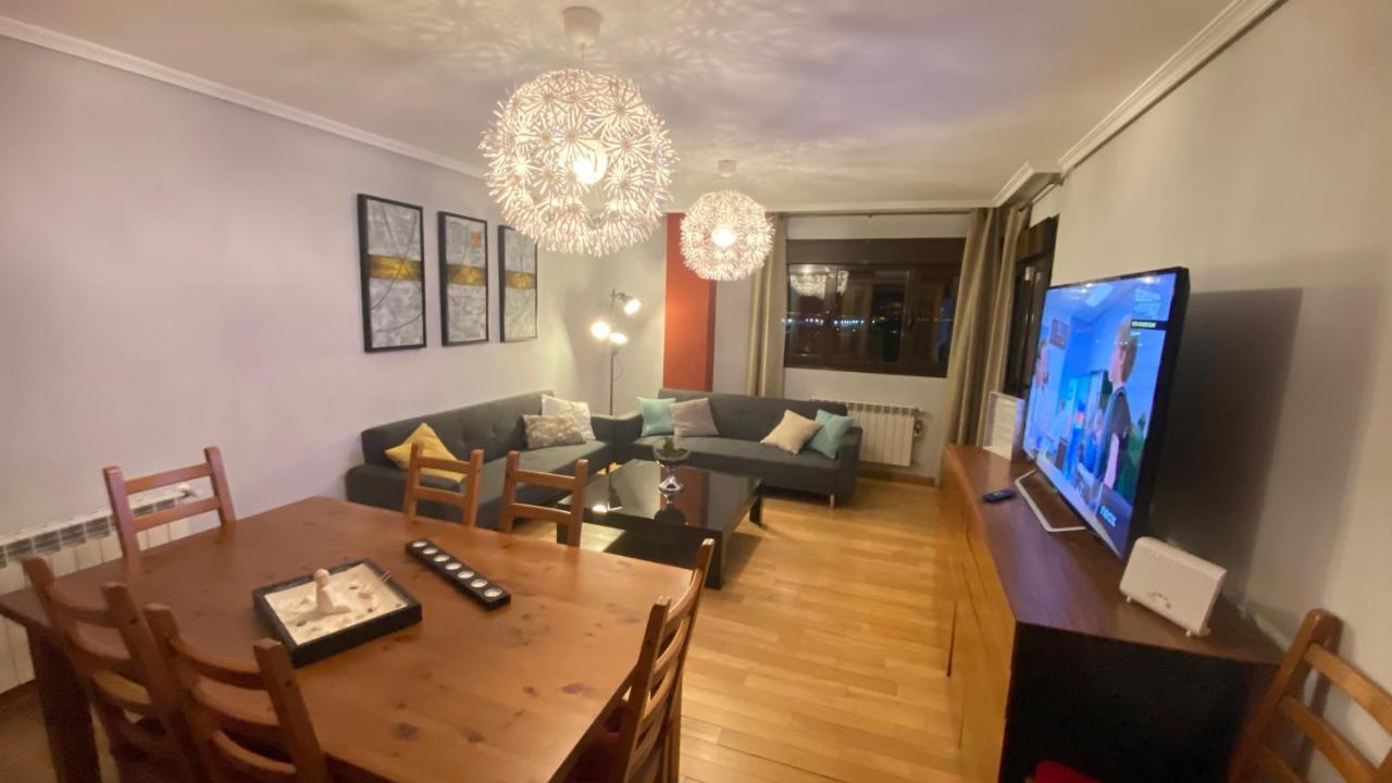 Apartamento Aires De Toledo-Parque Warner Y Madrid En Familia Exterior foto