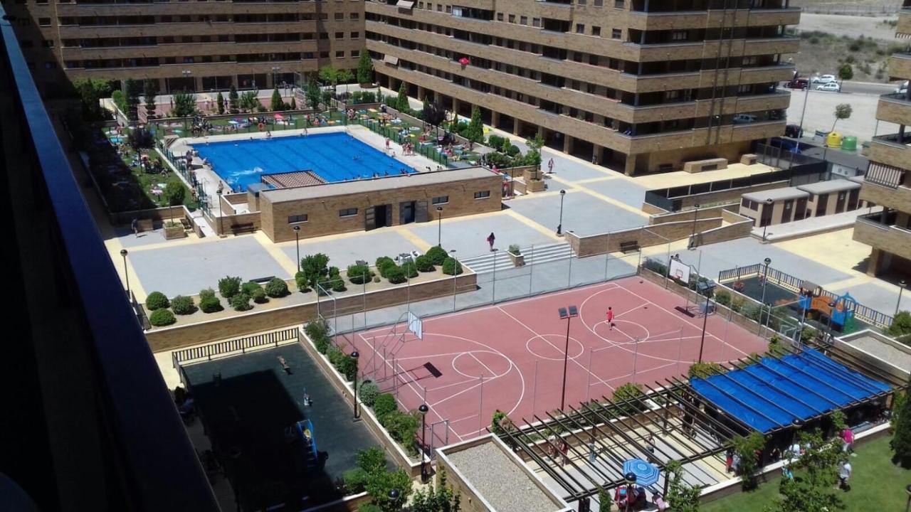 Apartamento Aires De Toledo-Parque Warner Y Madrid En Familia Exterior foto