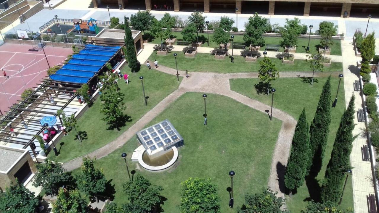 Apartamento Aires De Toledo-Parque Warner Y Madrid En Familia Exterior foto