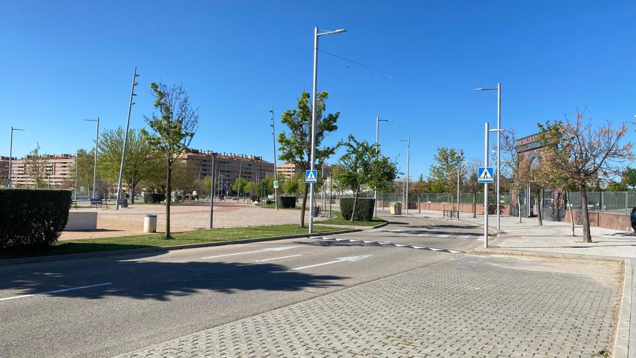 Apartamento Aires De Toledo-Parque Warner Y Madrid En Familia Exterior foto