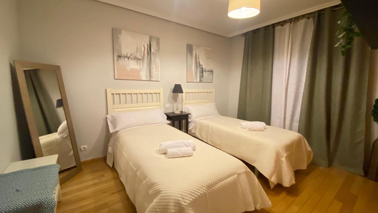 Apartamento Aires De Toledo-Parque Warner Y Madrid En Familia Exterior foto