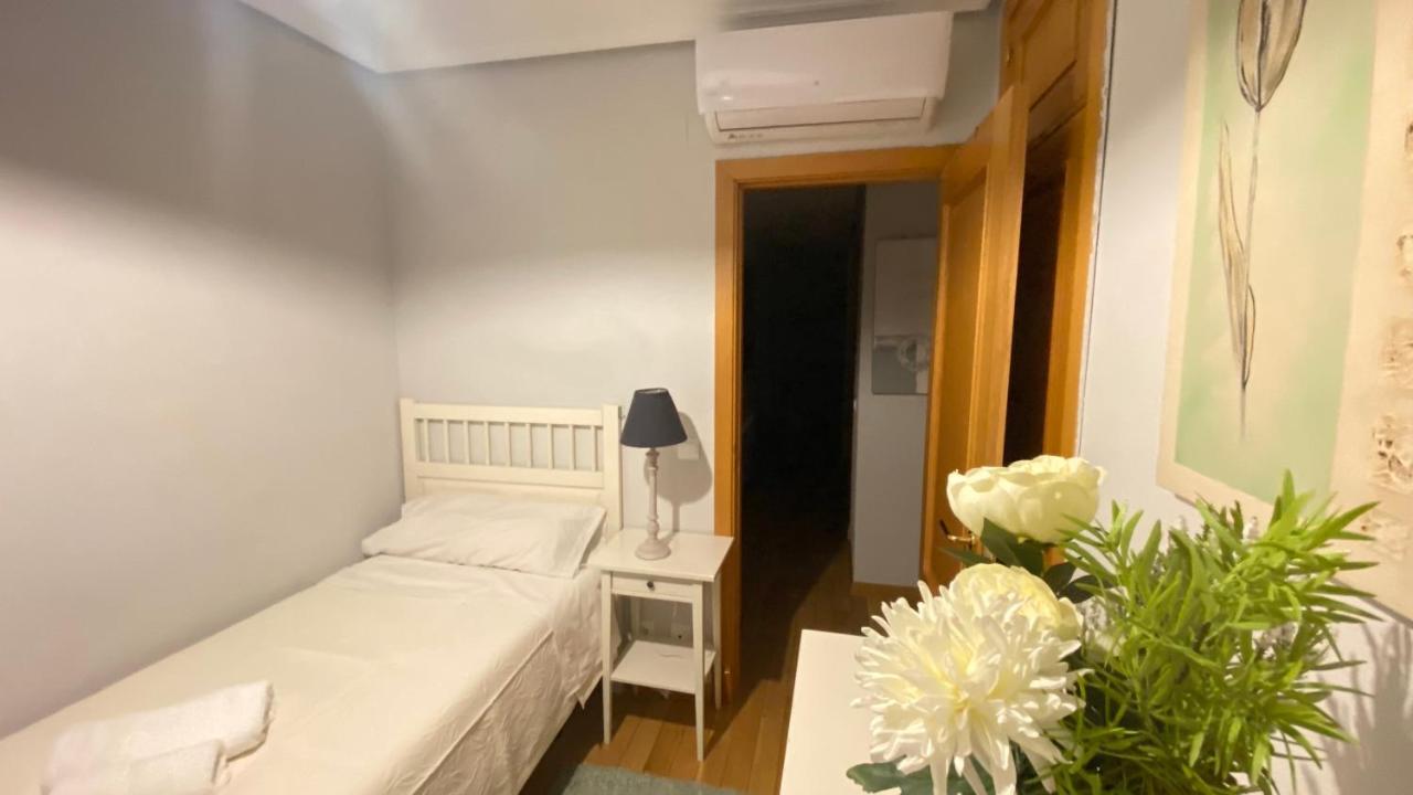 Apartamento Aires De Toledo-Parque Warner Y Madrid En Familia Exterior foto